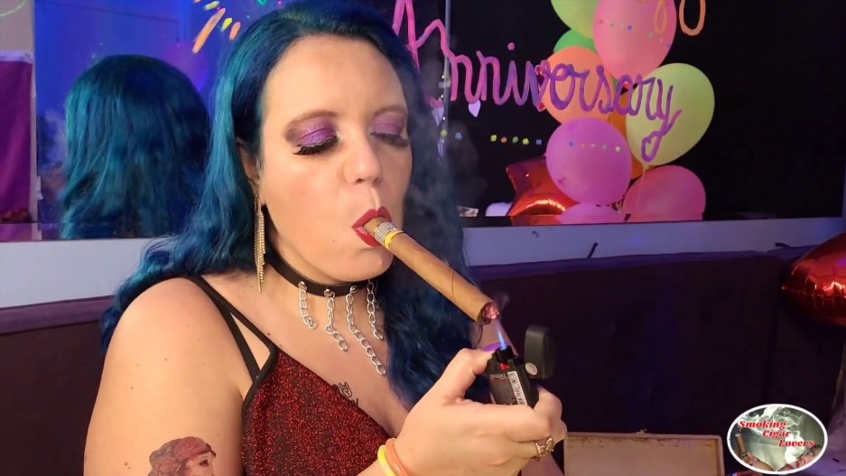 Lilli Cukierek Cox - Cigar Ligthing Up Collection Lilli Cukierek Cox - Cigar Ligthing Up Collection